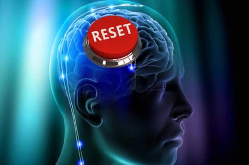 مغز در هنگام خواب دکمه تنظیم مجدد را می زند